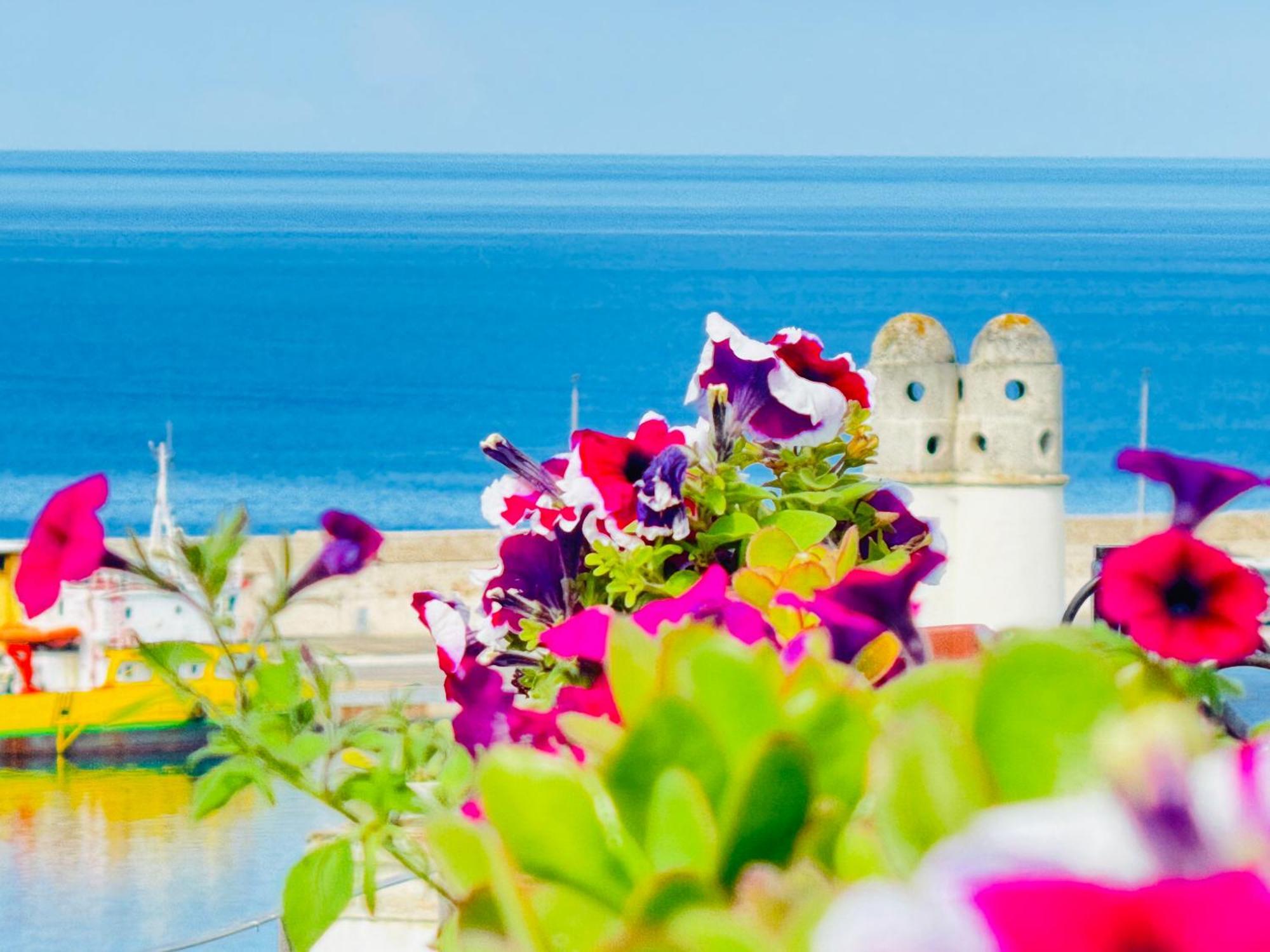 Dimora Del Sole Luxury And Charm Apartment Otranto Exteriör bild